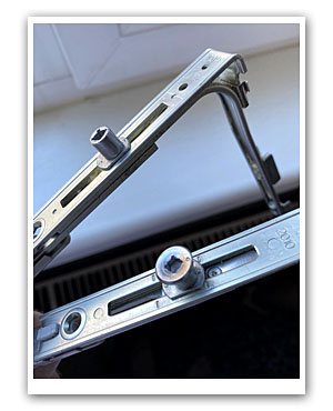 ремонт оконной фурнитуры